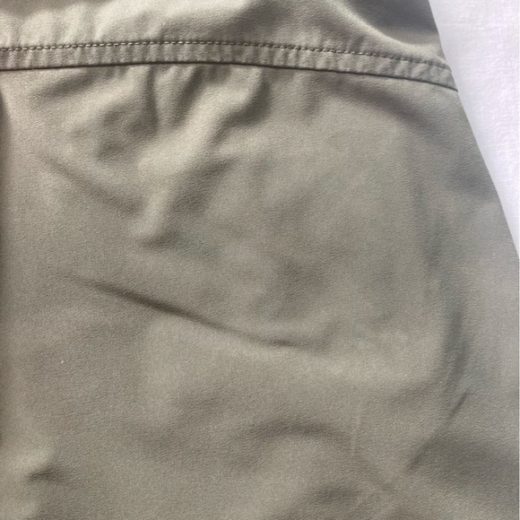 Nike Bliss Luxe Training Athletic Skort Size Medium Khaki Green - Picture 9 of 9